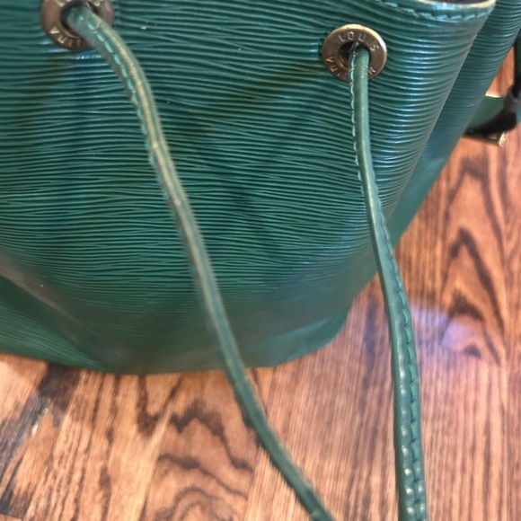 Vintage Louis Vuitton Epi Petit Noe - Picture 12 of 16